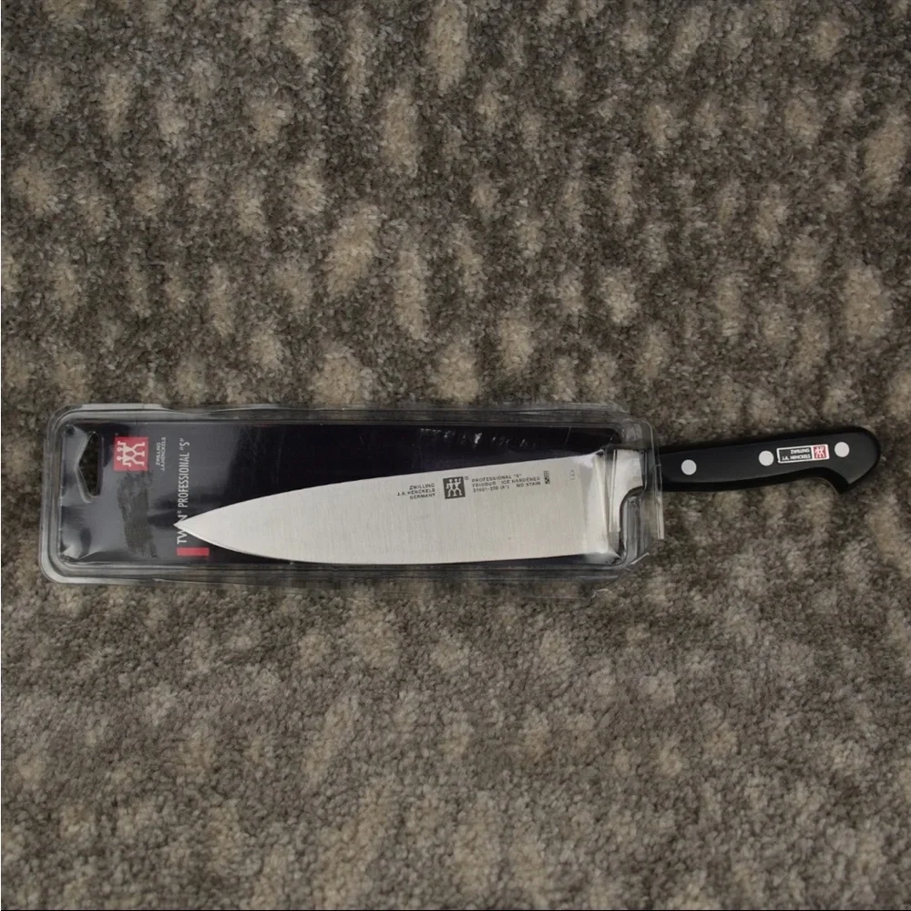 Zwilling J. A. Henckels Professional 's' Ice Hardened 8